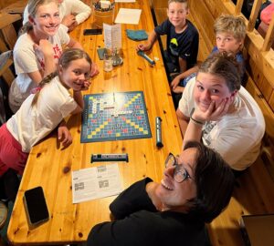 Spieleabend auf der Hütte